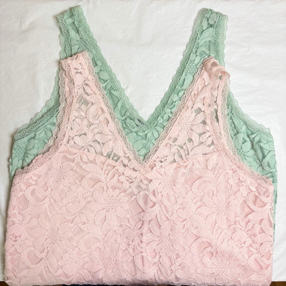 Torrid Lot of 2 Stretch Lace V-Neck Tank Tops Pink Green Size‎ 00 M/L